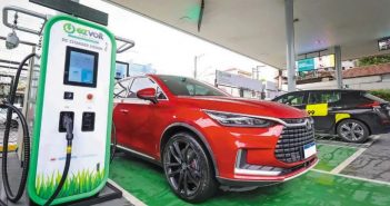 Redes de Postos iniciam cobrança pela Recarga de Carros Elétricos no Brasil